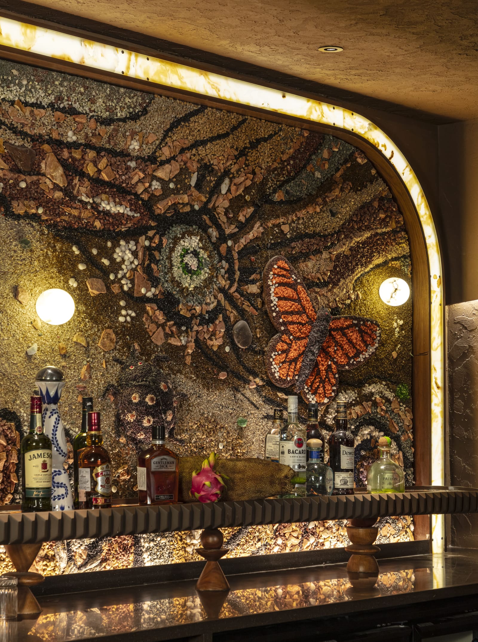 Waikiki cocktails — best cocktail bar Andheri East